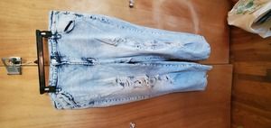 Rue21 Light wash jeans size 22